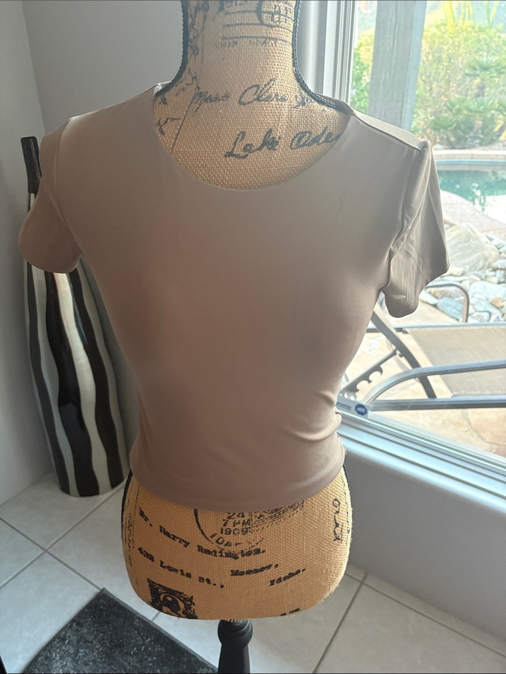 Express Women's Short Sleeve Crewneck Top - Taupe